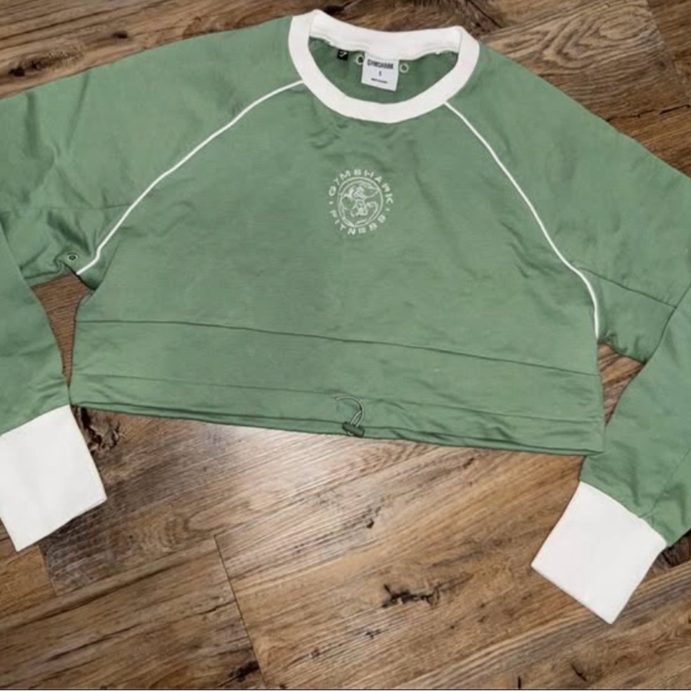 Gymshark Green and White Women's Crop Sweatshirt